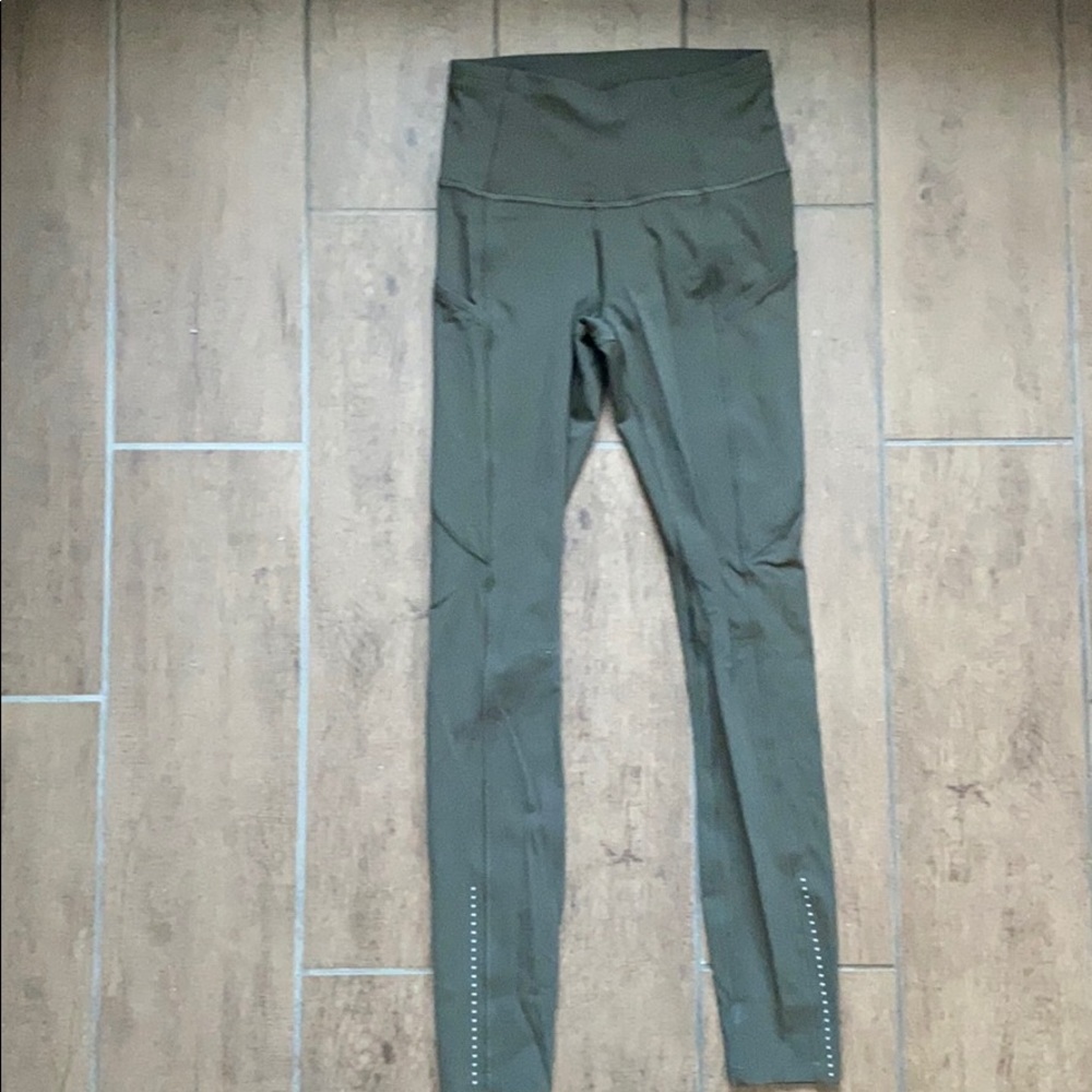 Fast and free 25” size 2 dark olive